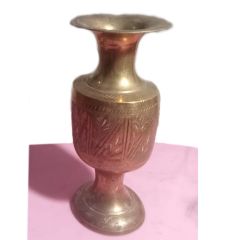 Vintage Decorative Brass Vase Made in India Vintage Decorative Brass Vase 5000