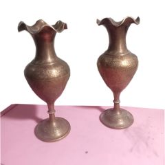 Vintage Ruffled Rim Brass Etched Vases Set of 2 Made in India. Vintage Ruffled Rim Brass Etched Vases Set of 2 Made in India. 10000